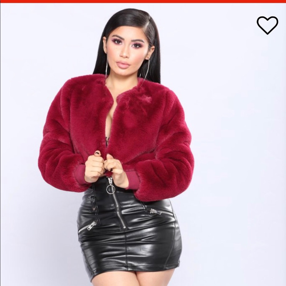 Cropped Burgundy fur coat